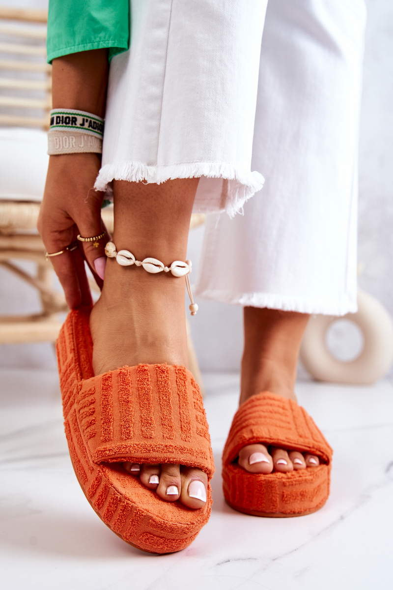 Dámske oranžové papuče - 36