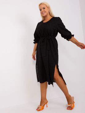 Elegantné čierne bavlnené plus size šaty s výšivkou, viazaním a volánovými rukávmi