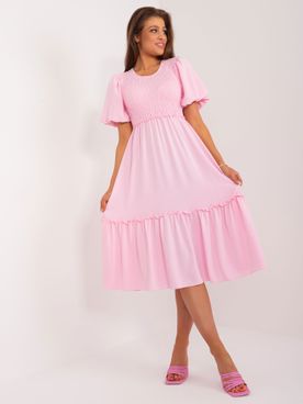 Dámske ružové šaty s elastickým riasením na hrudi a s volánmi