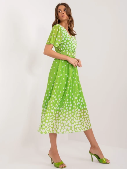 Zeleno-biele plisované midi šaty s bodkami a s opaskom