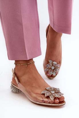 Priehľadné ružové sandále na nízkom podpätku so zdobením