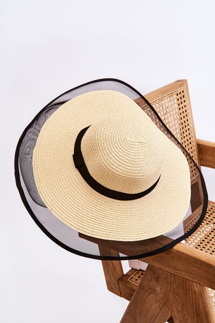 Svetlo-béžový dámsky módny klobúk so sieťkou