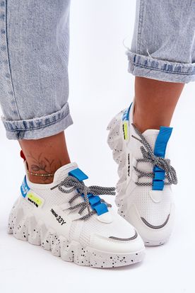 Biele netradičné módne sneakersy s nápismi