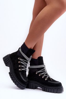 Čierne dámske semišové členkové topánky na šnurovanie