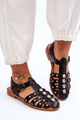 Čierne dámske pruhované sandále zdobené kamienkami