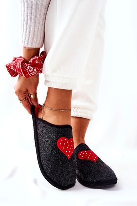 Čierno-červené srdiečkové papuče Panto Fino