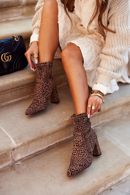 Hnedé semišové topánky s leopardím vzorom