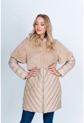 Dlhá teplá béžová dámska zimmná bunda s odopínateľnou kožušinou