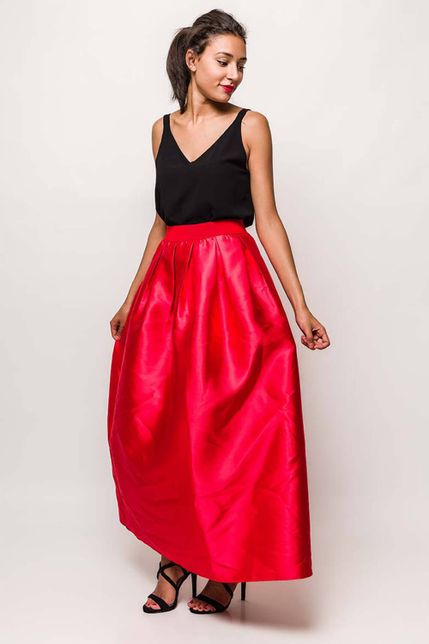 Dlhá elegantná maxi sukňa červenej farby