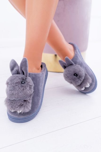 Dámske papuče so sivým králikom