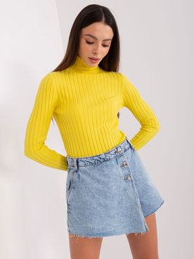 Klasický žltý rebrovaný sveter s golierom