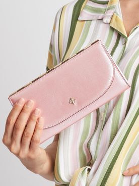 Elegantná ružová peňaženka z umelej kože