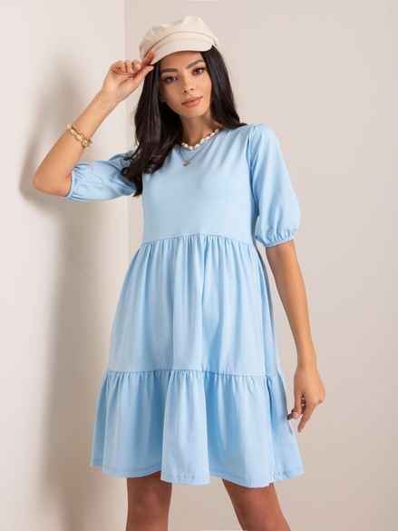 Svetlo-modré stredne dlhé dámske šaty s polovičným rukávom