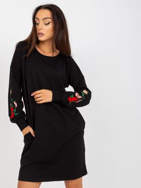 Čierne mikinové šaty s kvetinovým vzorom