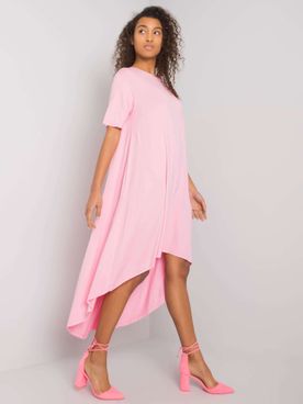 Asymetrické ružové šaty voľného strihu