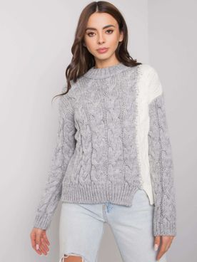 Bielo-sivý pletený sveter s vrkočovým vzorom