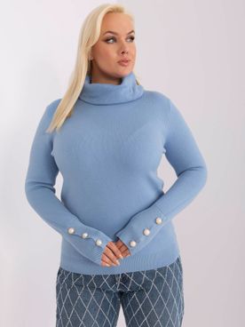 Svetlo-modrý PLUS SIZE sveter s golierom a ozdobnými gombíkmi na rukávoch