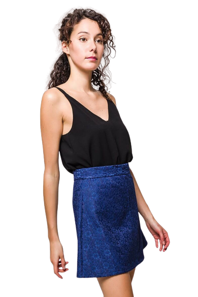Tmavomodrá krátka sukňa so vzorom