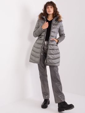 Tmavo-sivá prešívaná zimná bunda s kožušinou na kapucni