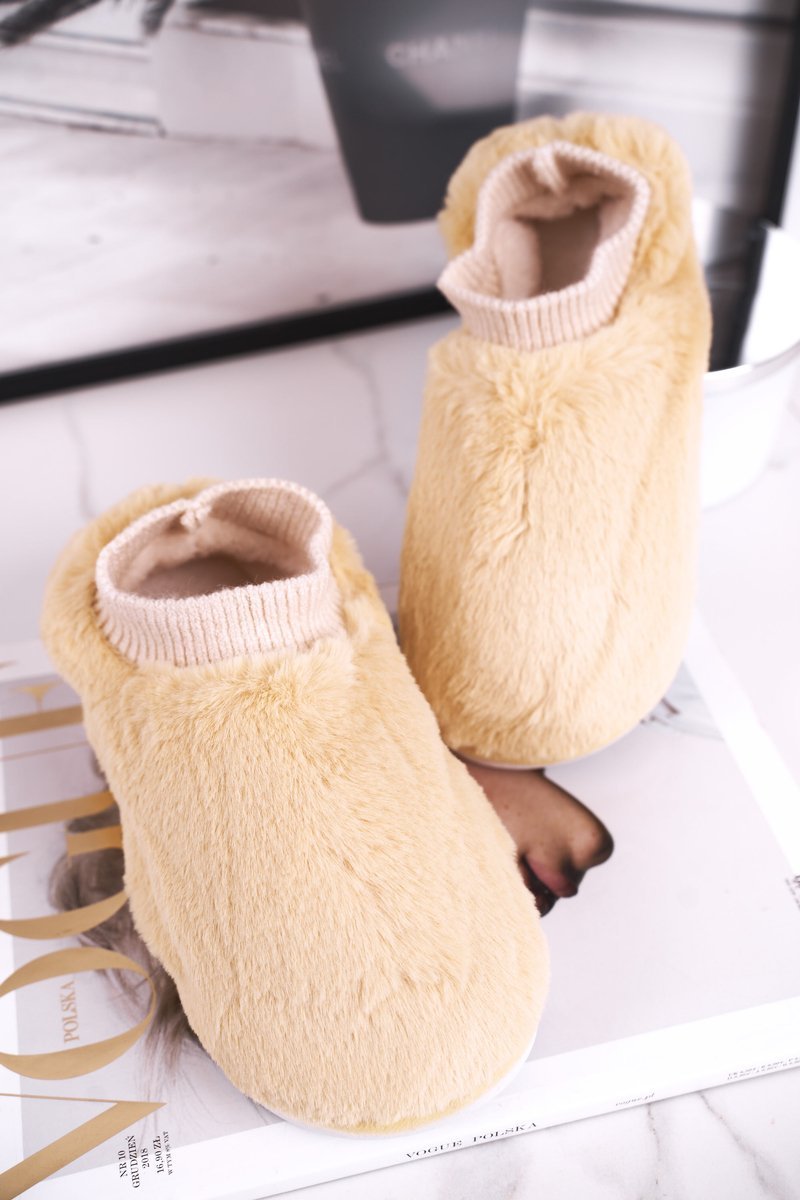 Žlté ponožkové papuče s kožušinou